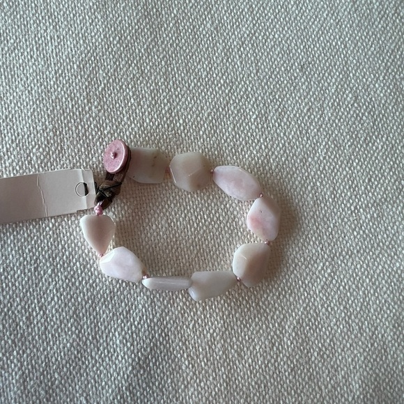 NWT Peyote Bird Free Spirit Rose Quartz Bracelet Button Loop Closure Leather - Picture 2 of 15